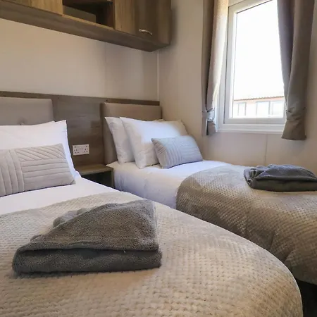 Foxglove * Saltburn-by-the-Sea